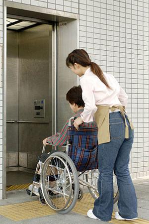 平尾の歯医者で歯の折れの相談をする