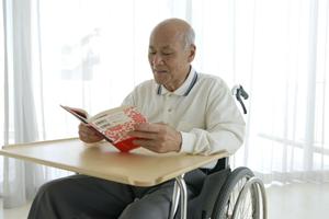 インプラントが相場の半額以下でできる